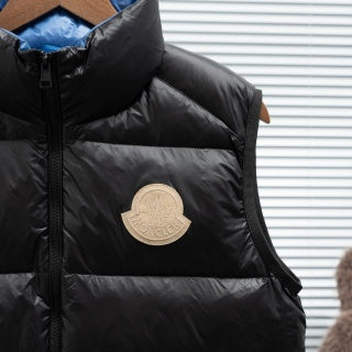 Manteau noir / Sans manche